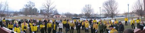 Morning briefing at the Judes Gap Fire